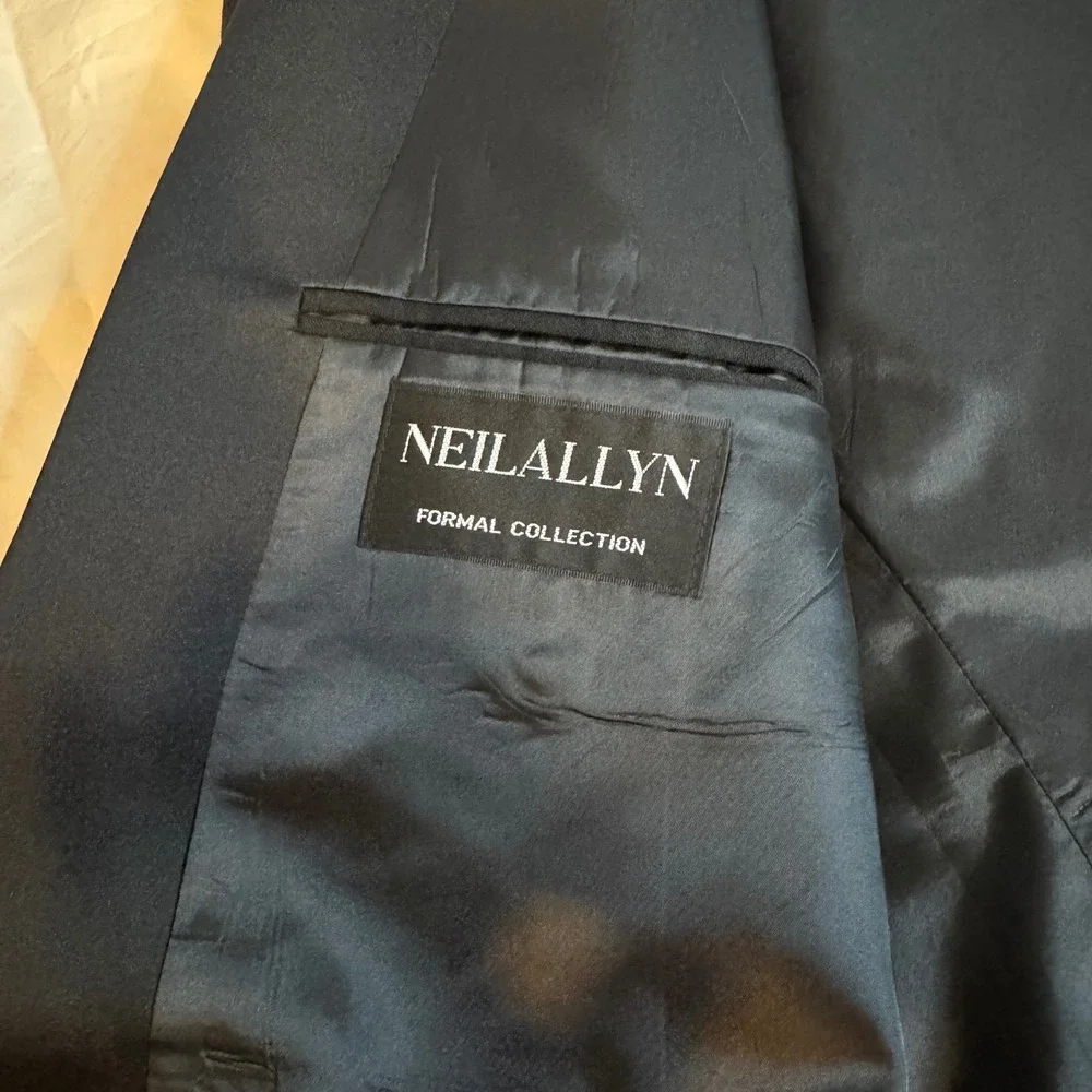 Neil Allyn Mens Black 100% Pure Wool Double Breasted Tuxedo Jacket 46L